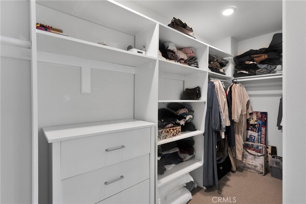 13068 Echo Valley Street