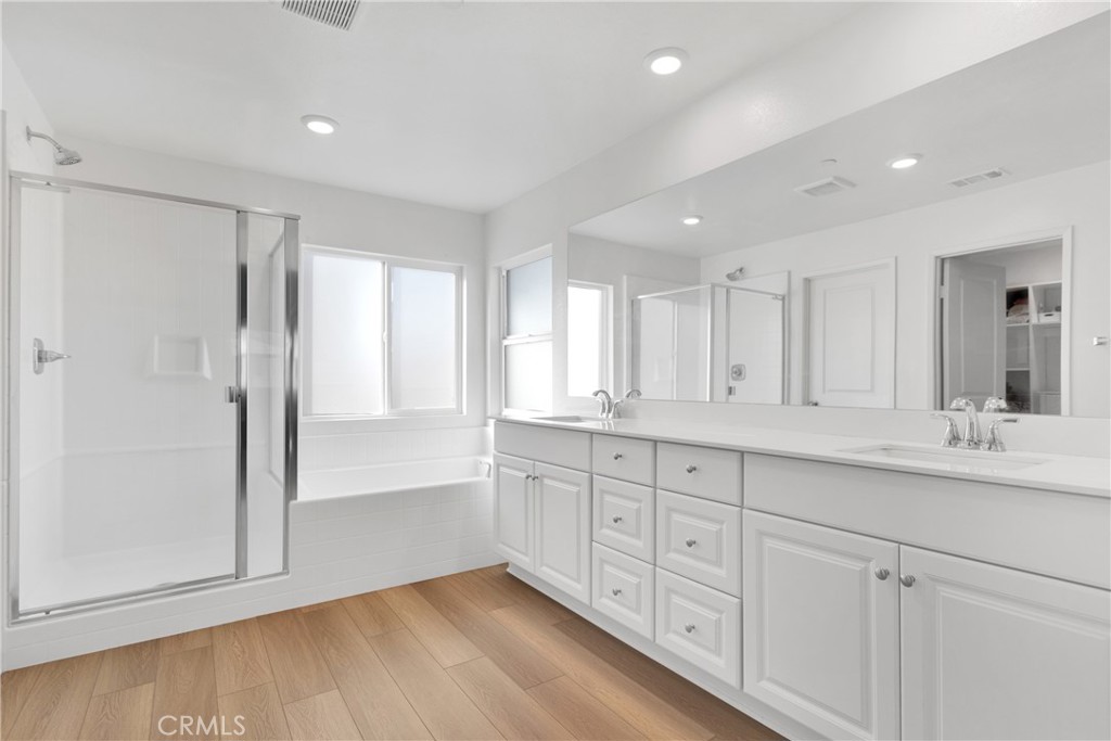 13068 Echo Valley Street