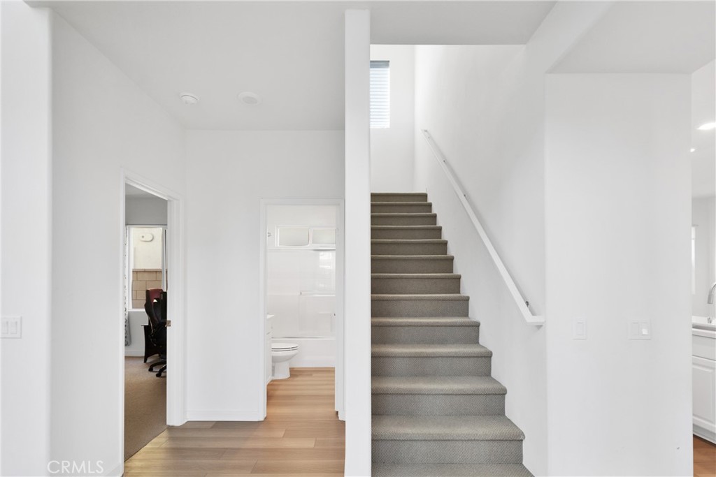 13068 Echo Valley Street