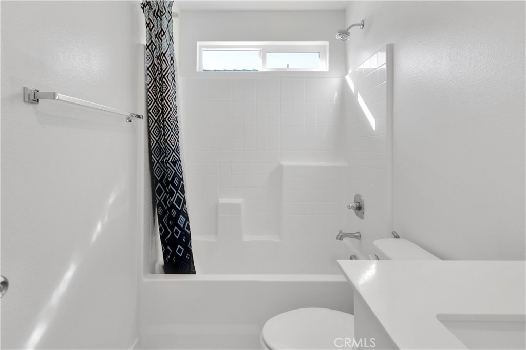 13068 Echo Valley Street