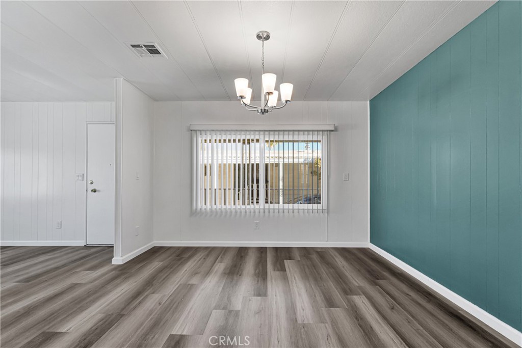 15252 Seneca Road 28