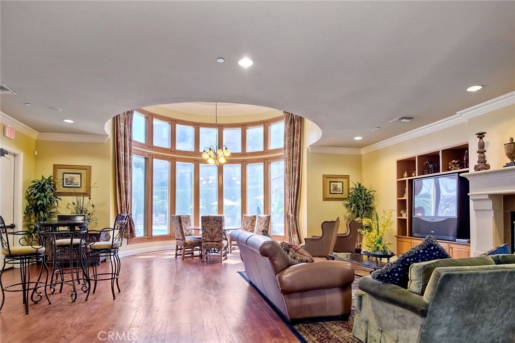 3855 Elijah Court 732