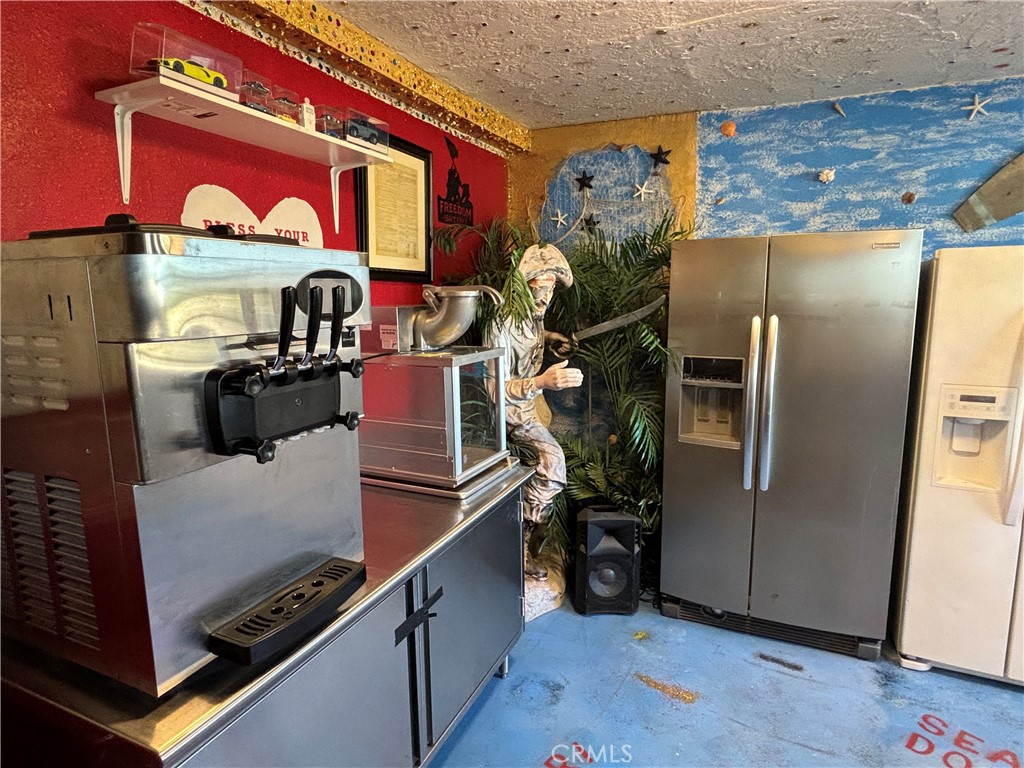 1205 W W Broadway Street