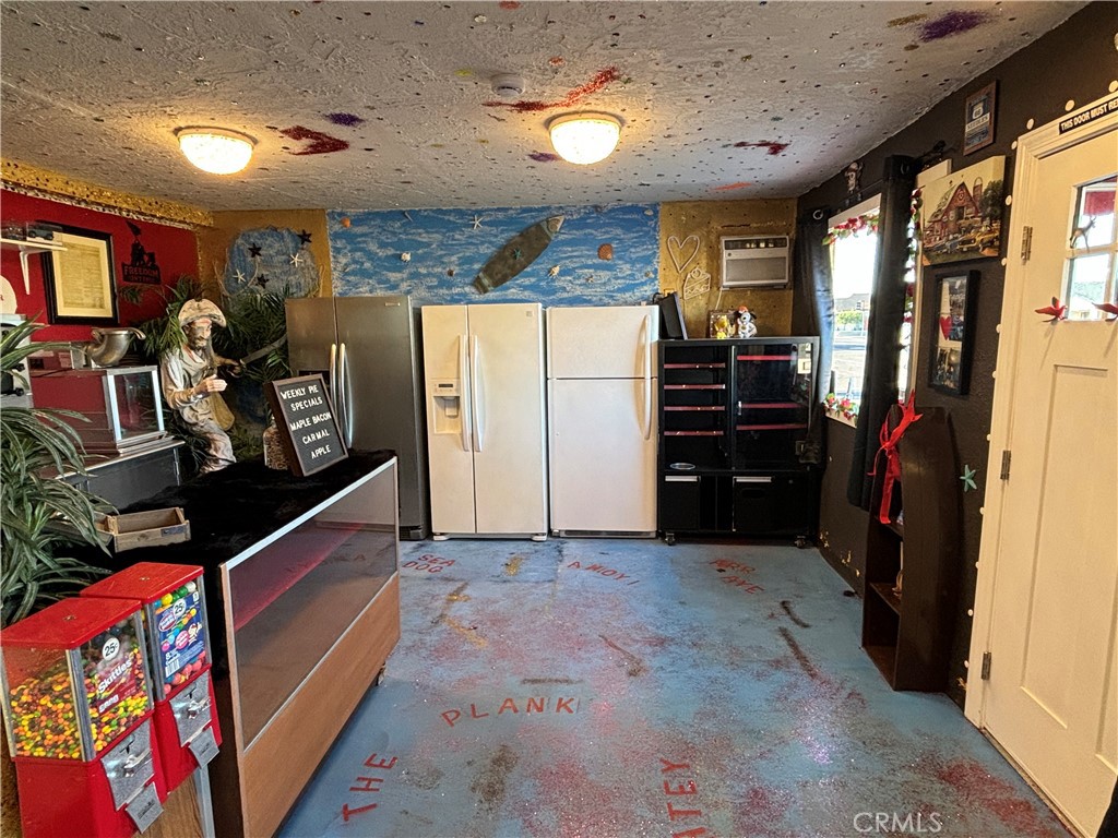 1205 W W Broadway Street