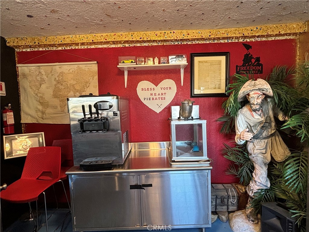 1205 W W Broadway Street