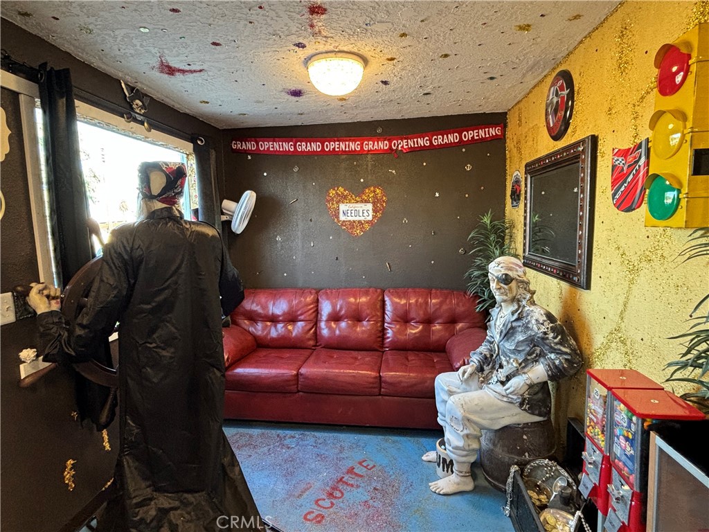 1205 W W Broadway Street