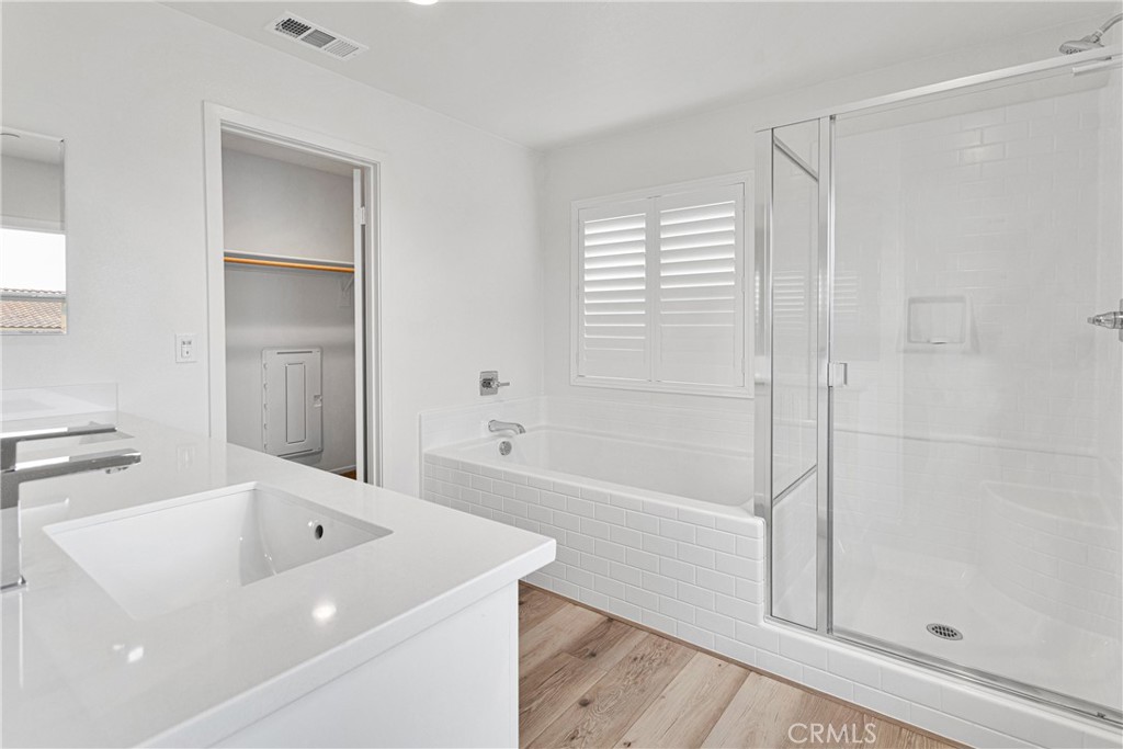 12940 Clear Creek Street