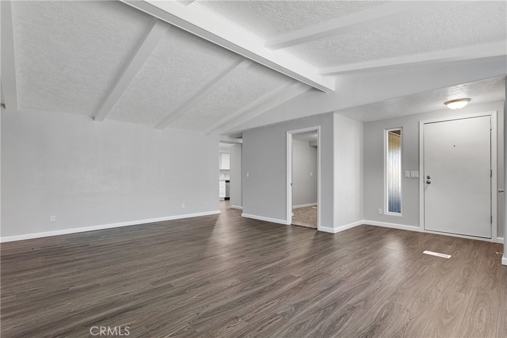 15252 Seneca Road 294