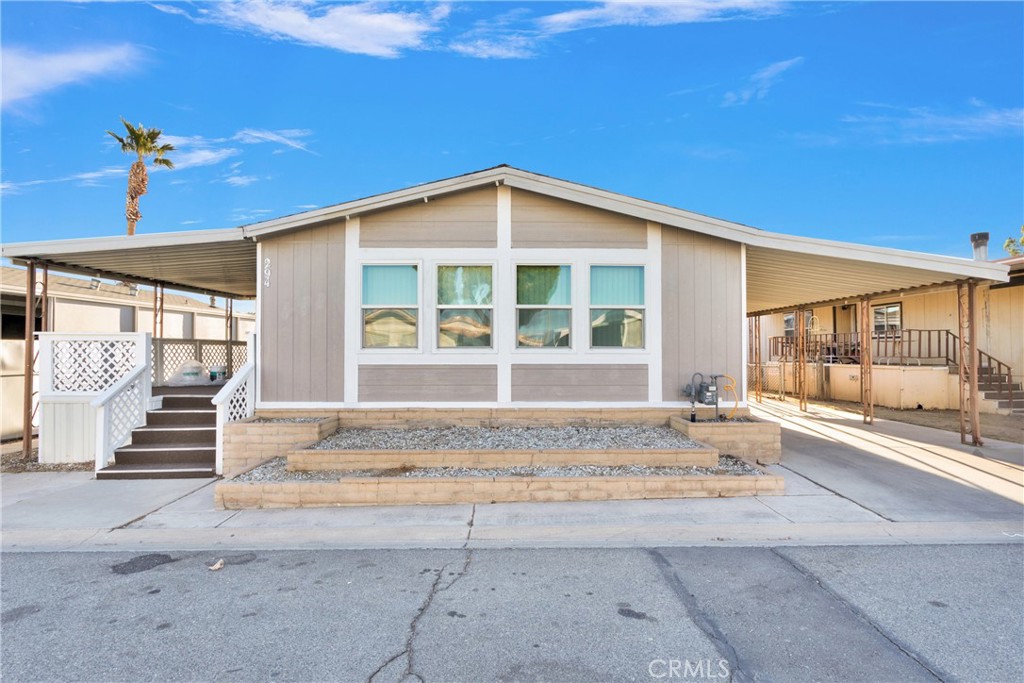 15252 Seneca Road 294