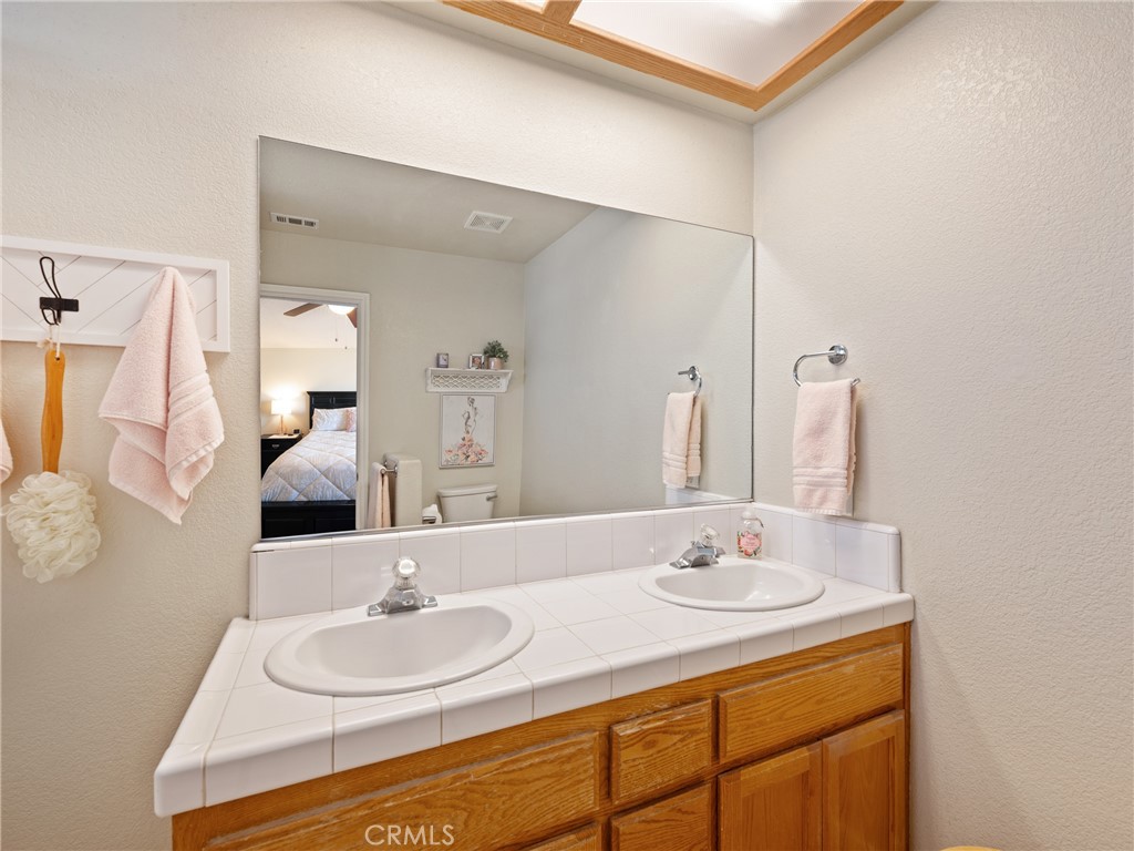 27300 Peninsula Lane