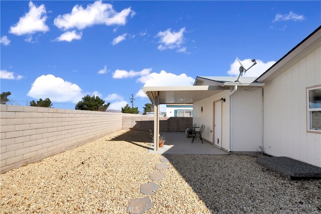 22241 Nisqually Road 16