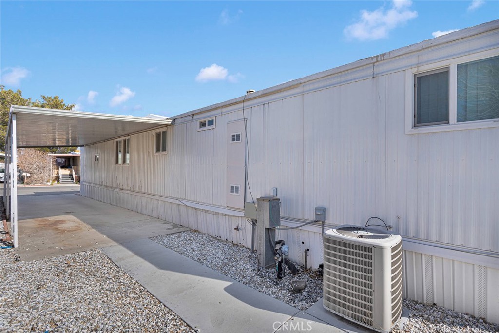 15252 Seneca Road 57