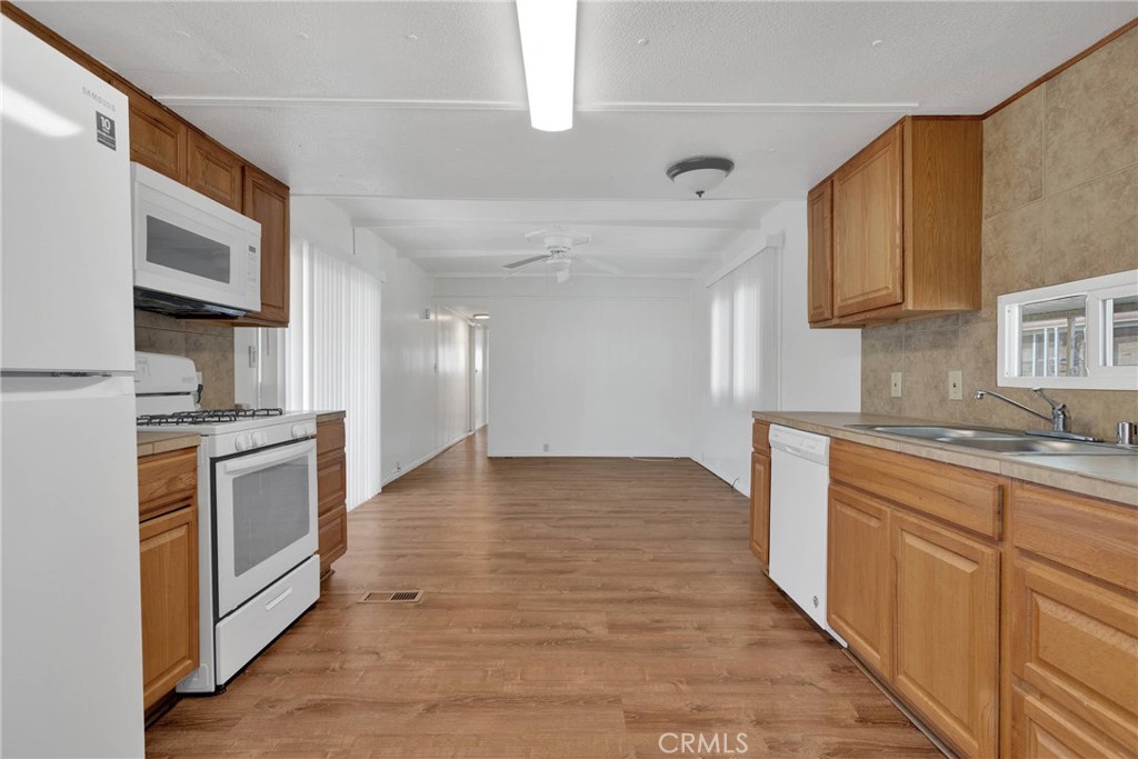 15252 Seneca Road 57