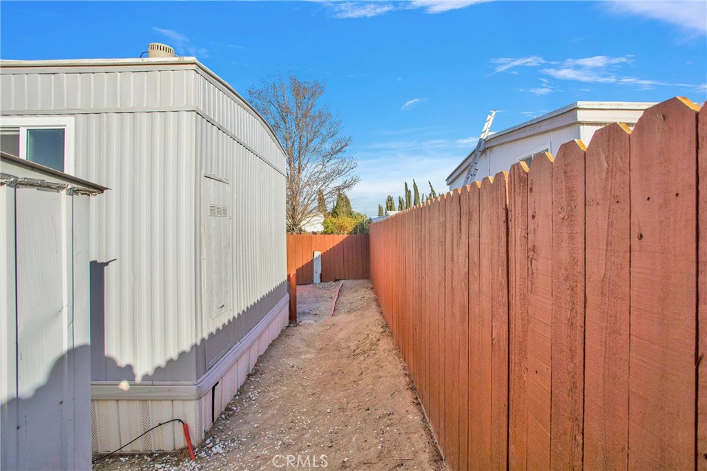 15252 Seneca Road 36