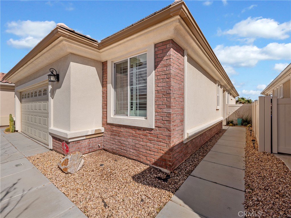 11175 Avonlea Road