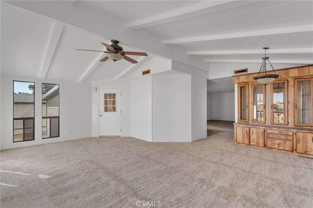 15252 Seneca Road 215