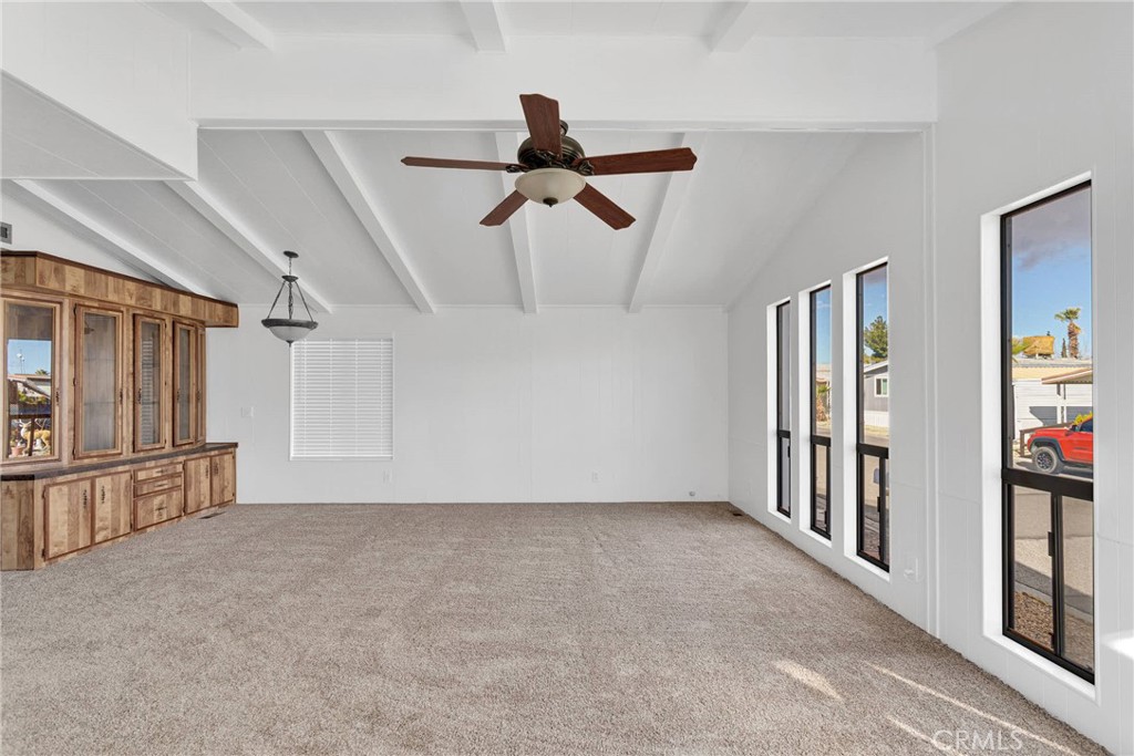 15252 Seneca Road 215