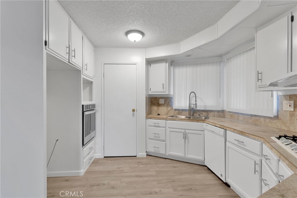 15252 Seneca Road 298