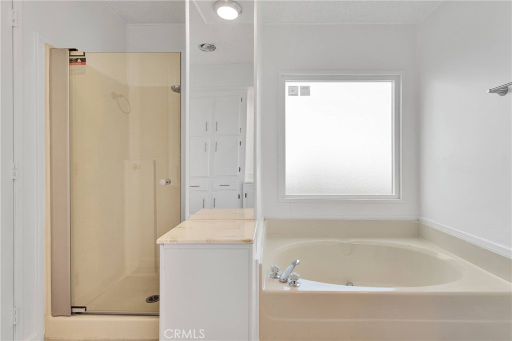 15252 Seneca Road 298