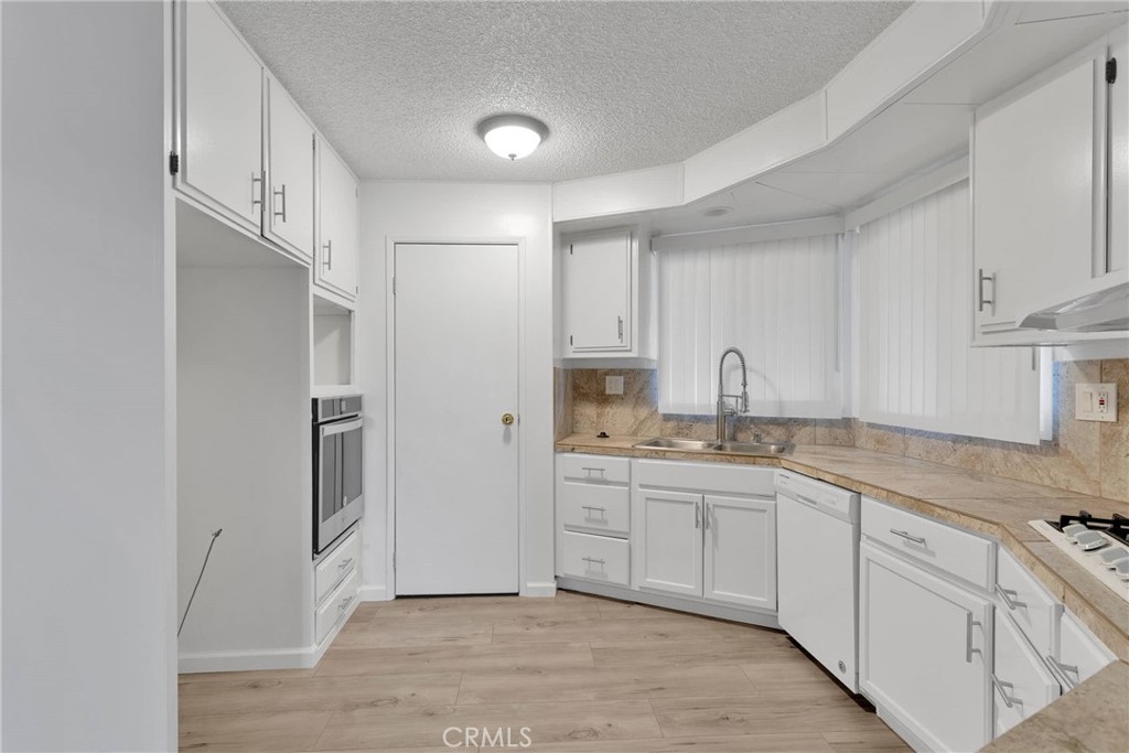 15252 Seneca Road 298