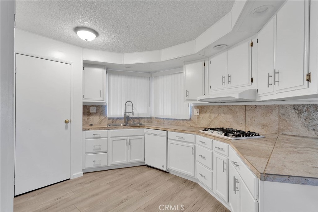 15252 Seneca Road 298