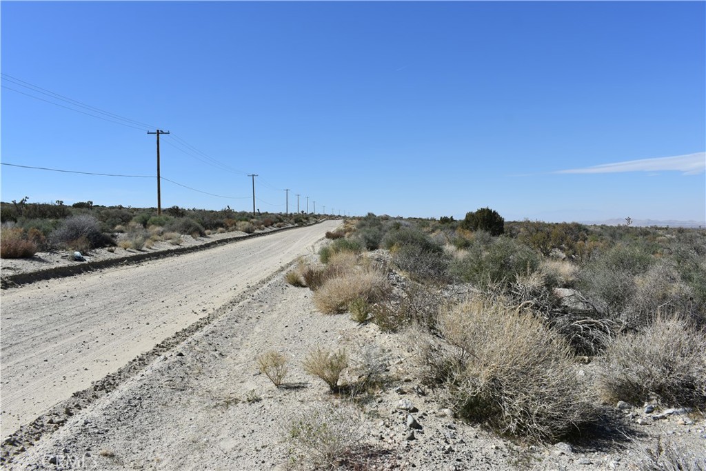0 Vac/Fort Tejon Drt /Ave Y8