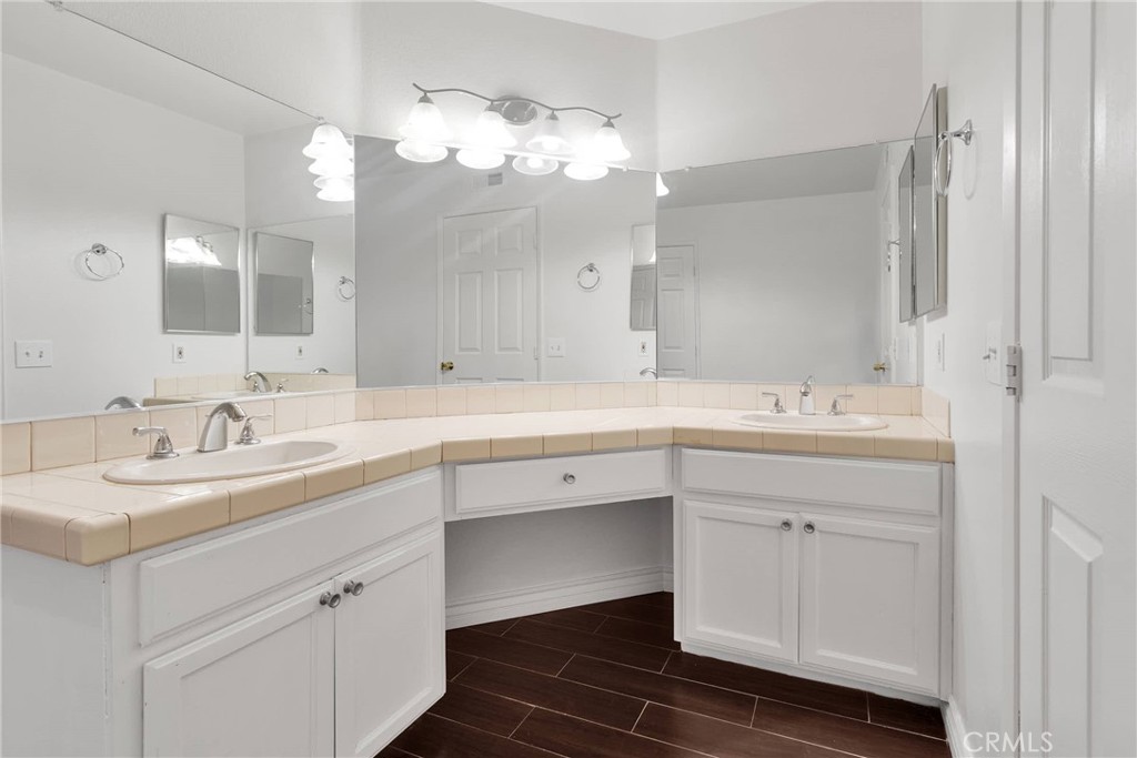 19058 Frances Street