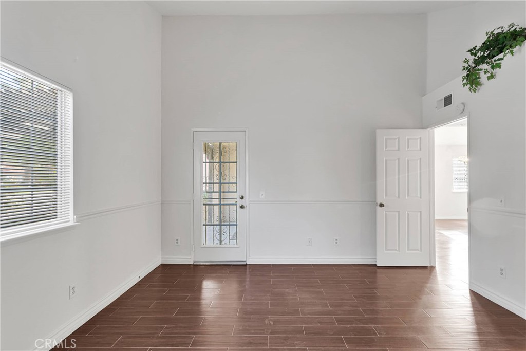 19058 Frances Street