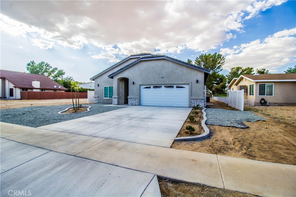 27396 Cloverleaf Drive