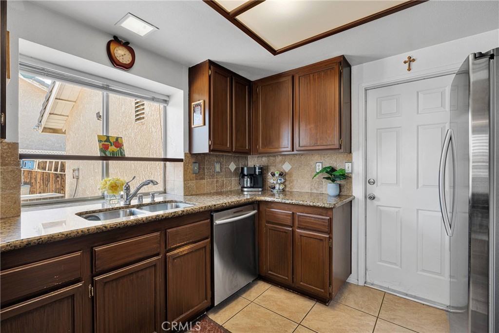 12437 Aspenview Circle