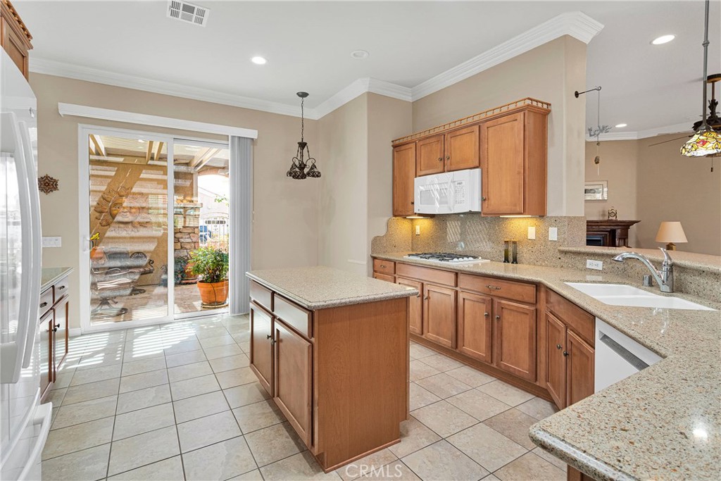 19482 Lincoln Green Street