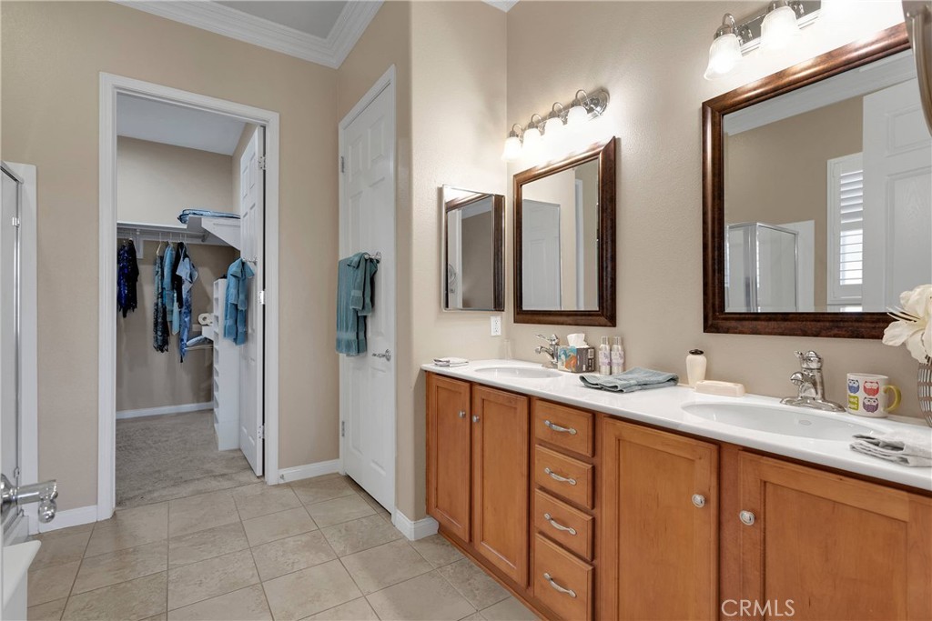 19482 Lincoln Green Street