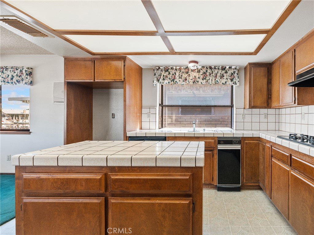 14484 Lighthouse Lane