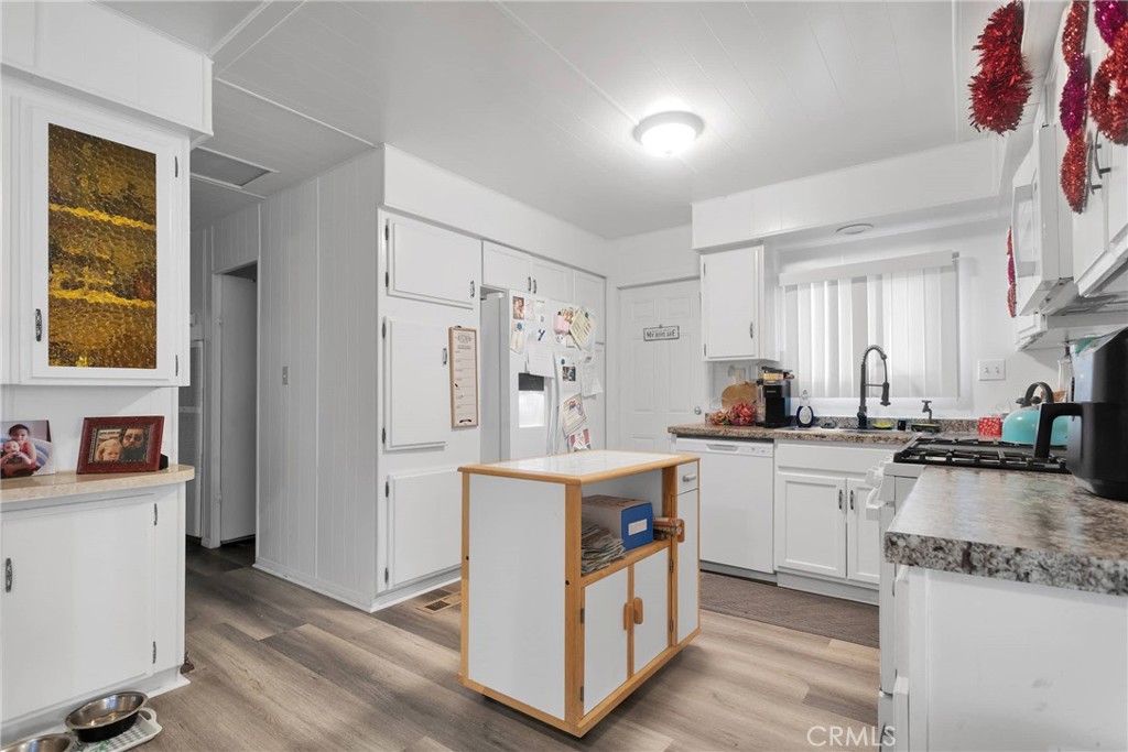 15252 Seneca Road 56