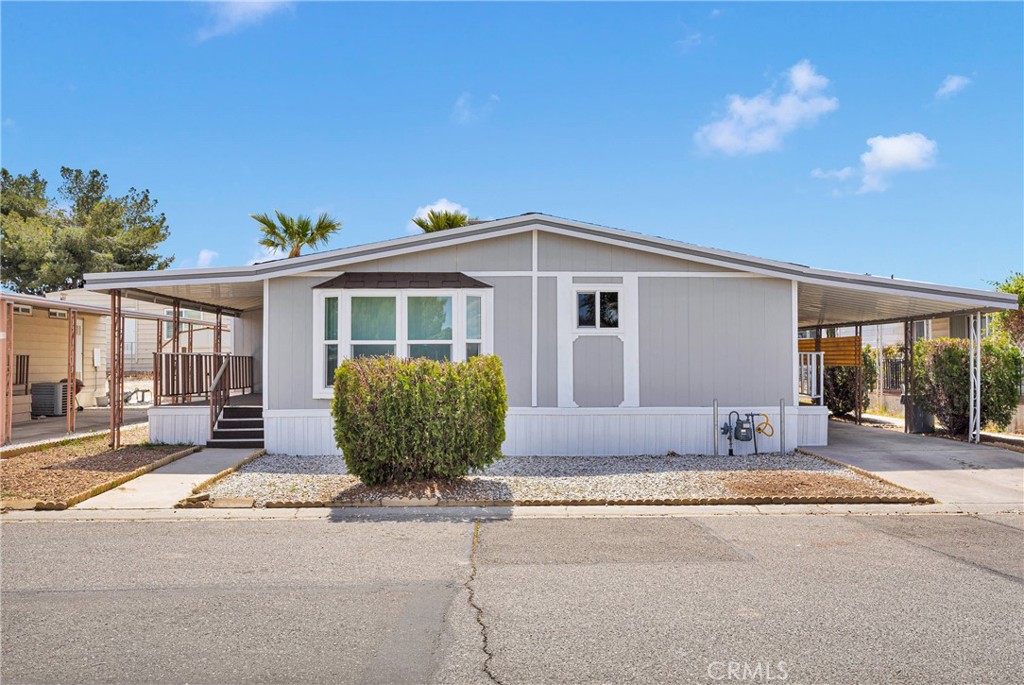 15252 Seneca Road 270
