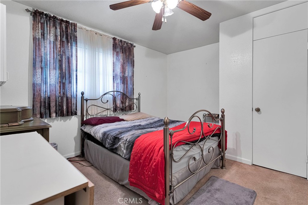 11081 Cottonwood Avenue