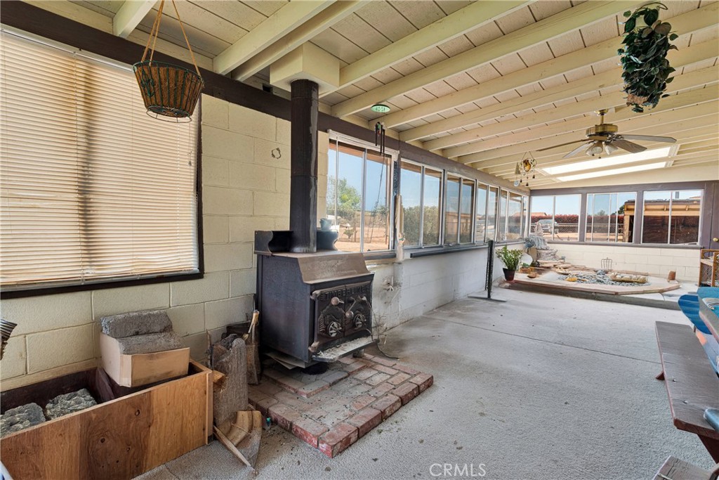 11081 Cottonwood Avenue