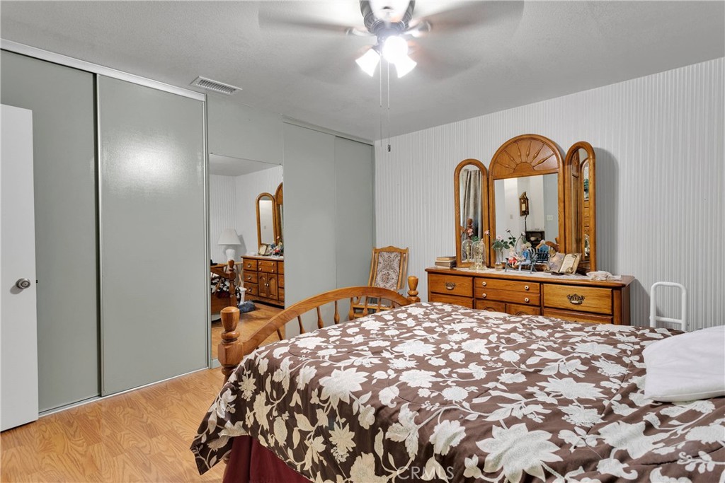 11081 Cottonwood Avenue