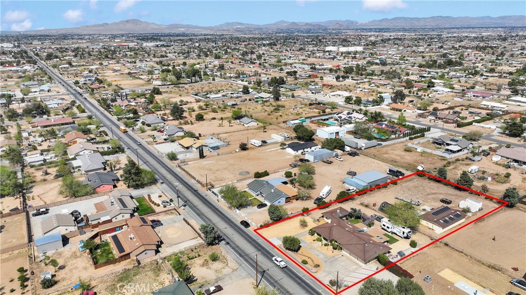 11081 Cottonwood Avenue