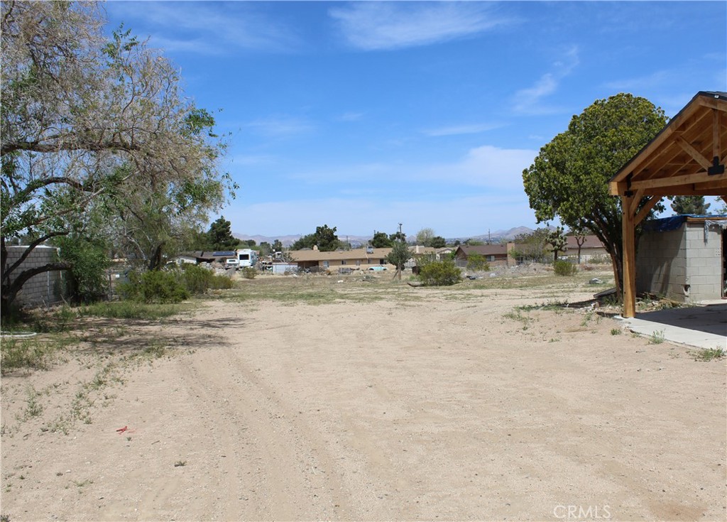 18062 Eucalyptus Street