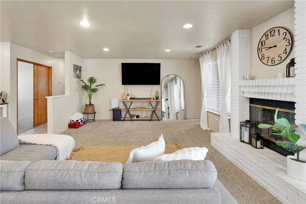 13280 Riverview Drive