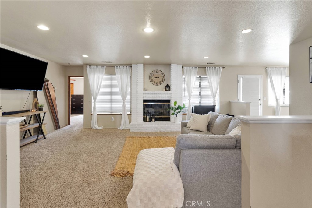 13280 Riverview Drive