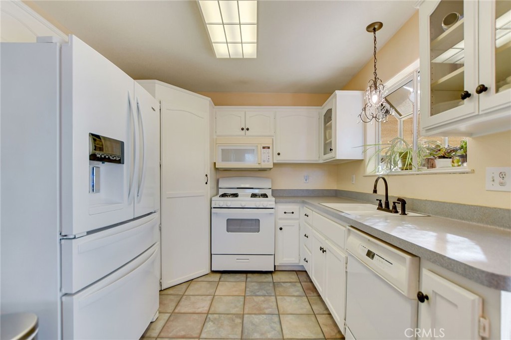 13968 Jicarilla Road