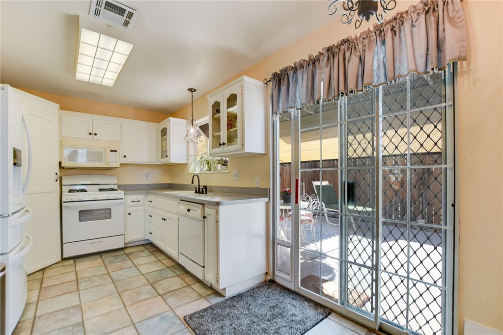 13968 Jicarilla Road