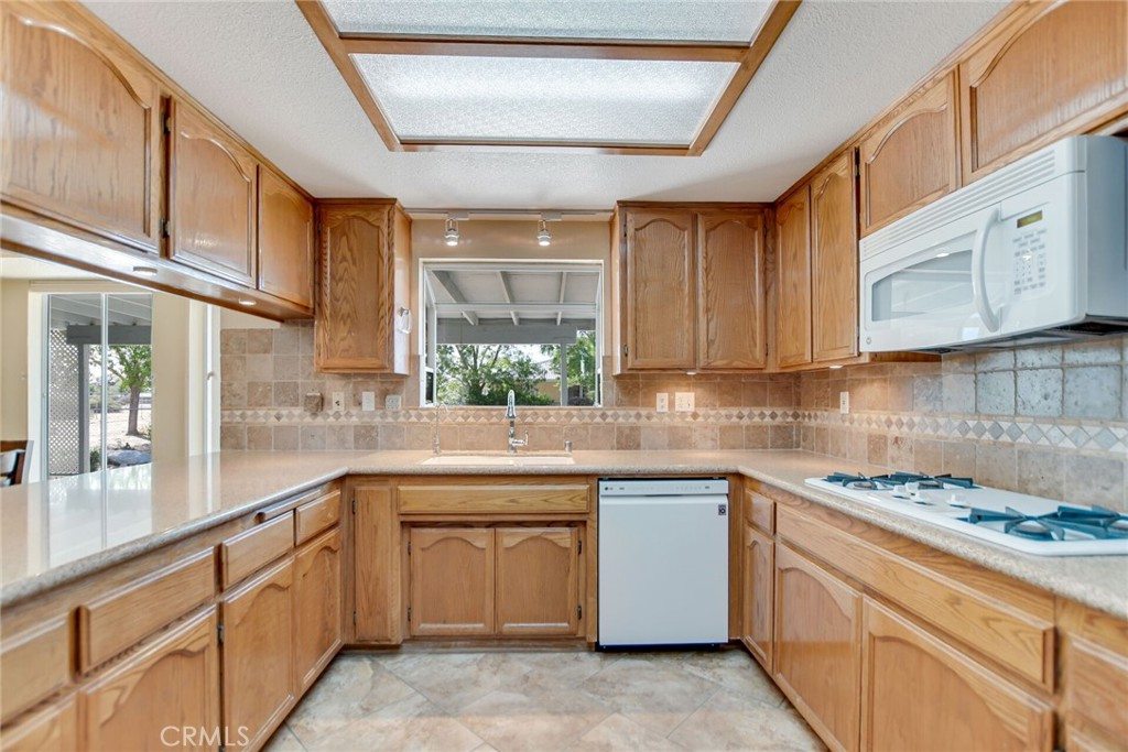 13968 Jicarilla Road