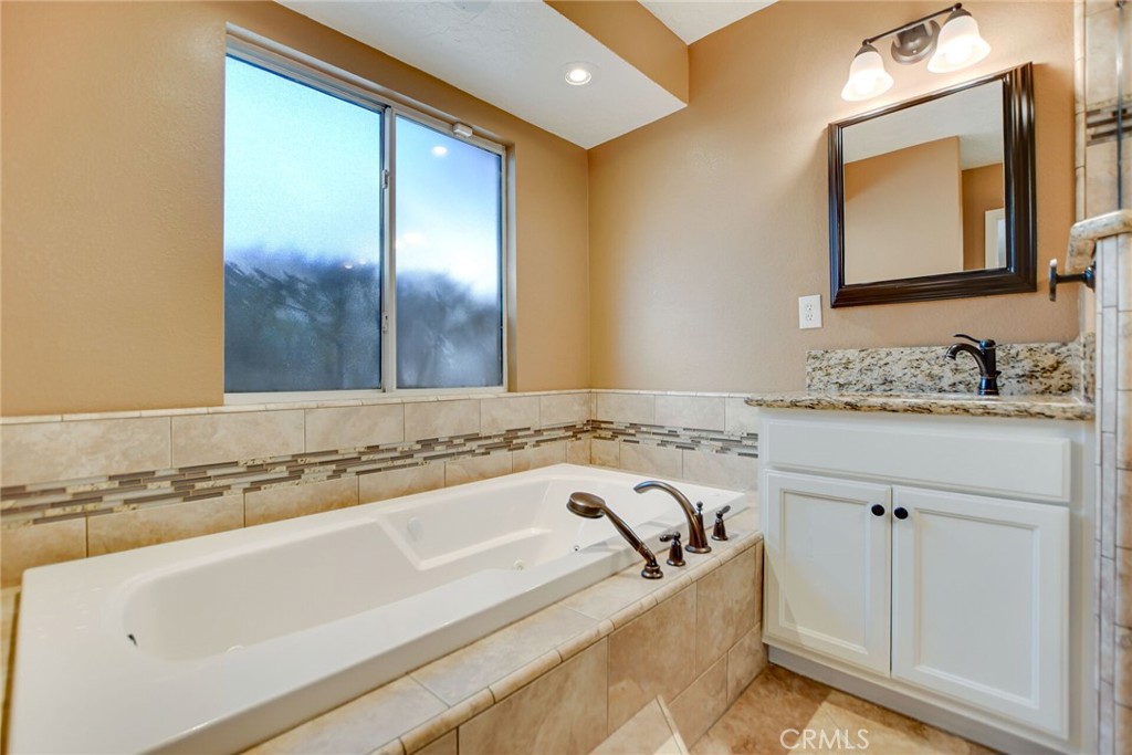 13968 Jicarilla Road