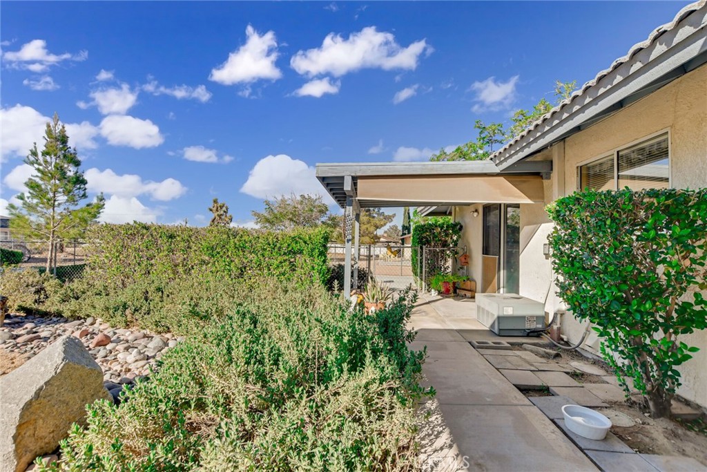 13968 Jicarilla Road