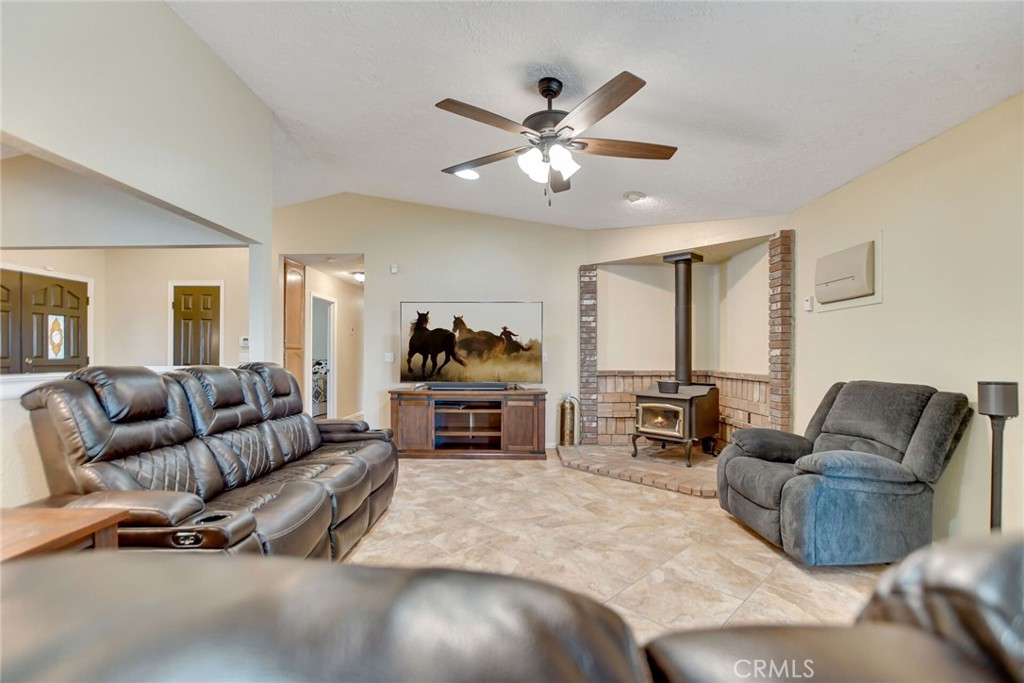 13968 Jicarilla Road