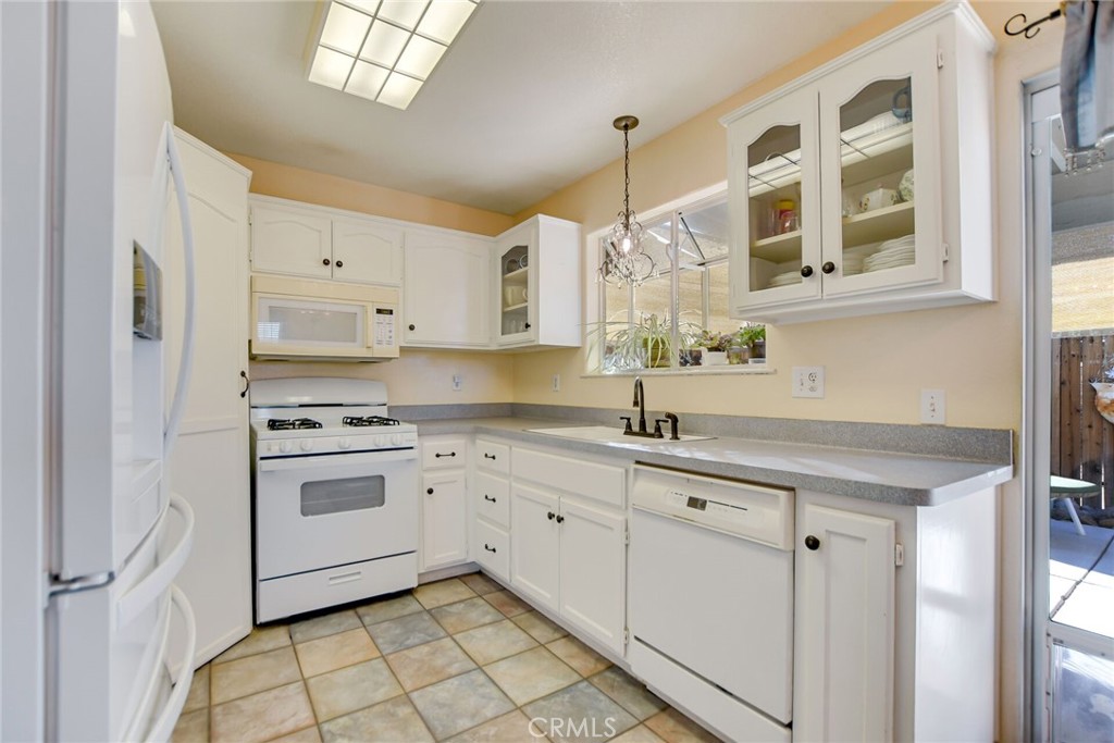 13968 Jicarilla Road