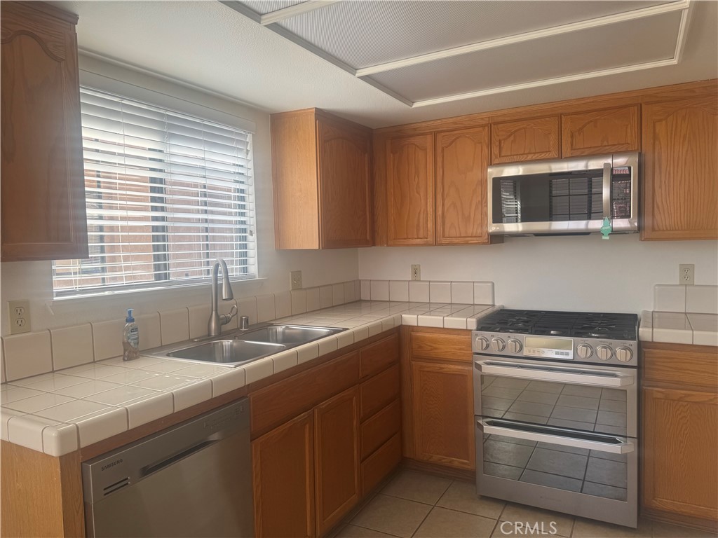 19126 Frances Street